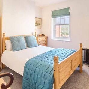 Hus | 2 sovrum och strykjärn/strykbräda