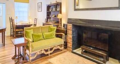 Host Stay St Radigunds House