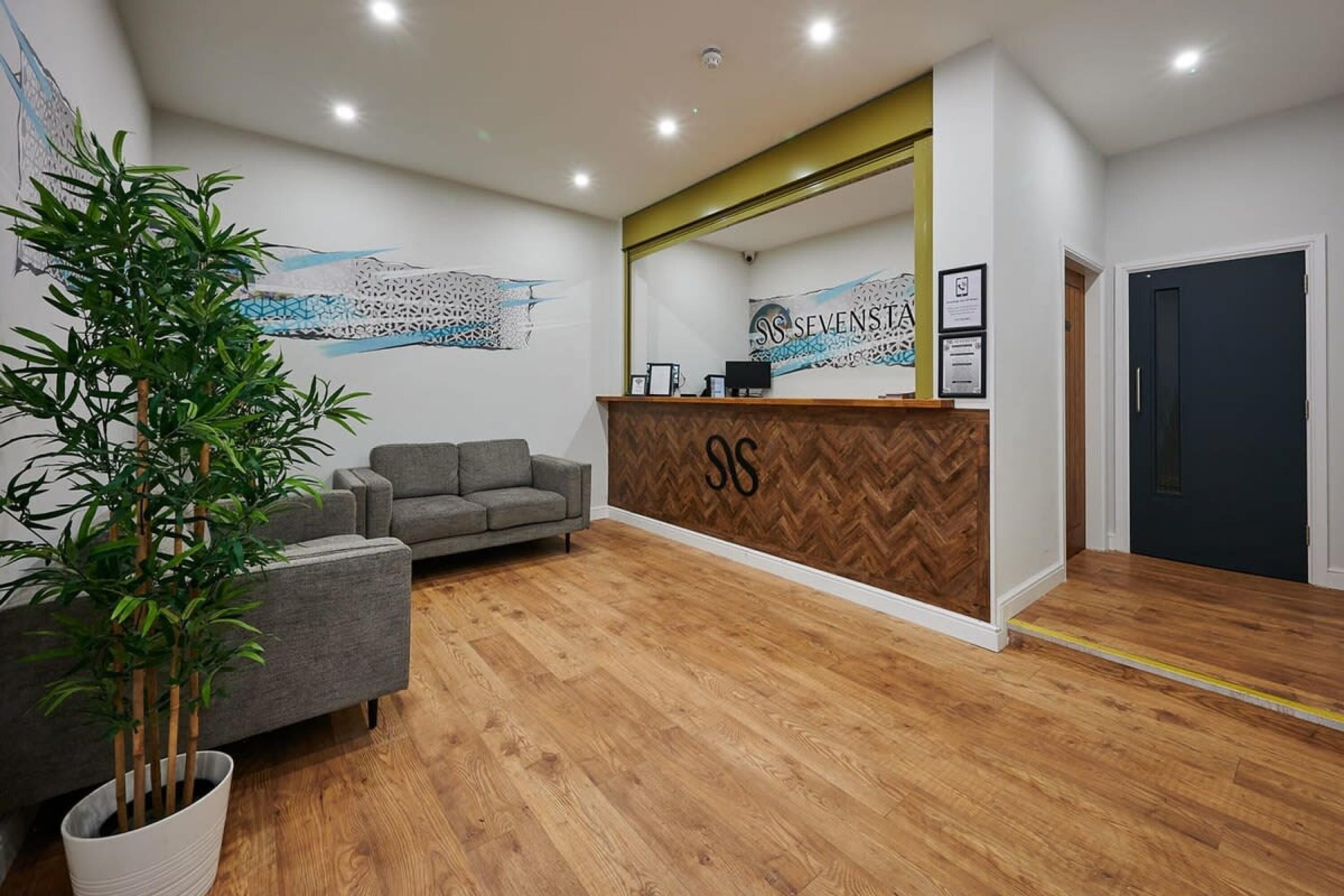 Studio, Accessible | Exterior