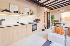 公寓 | 1 多间卧室、熨斗/熨衣板、高速上网