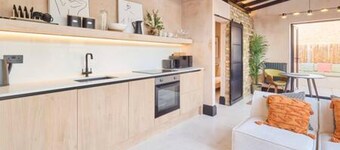 Host Stay Faversham Studio