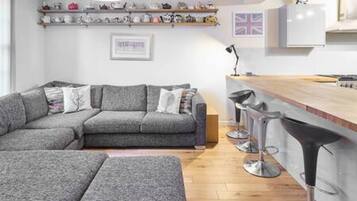 House | 2 bilik tidur, Internet