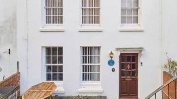 House | 2 bedrooms, Internet