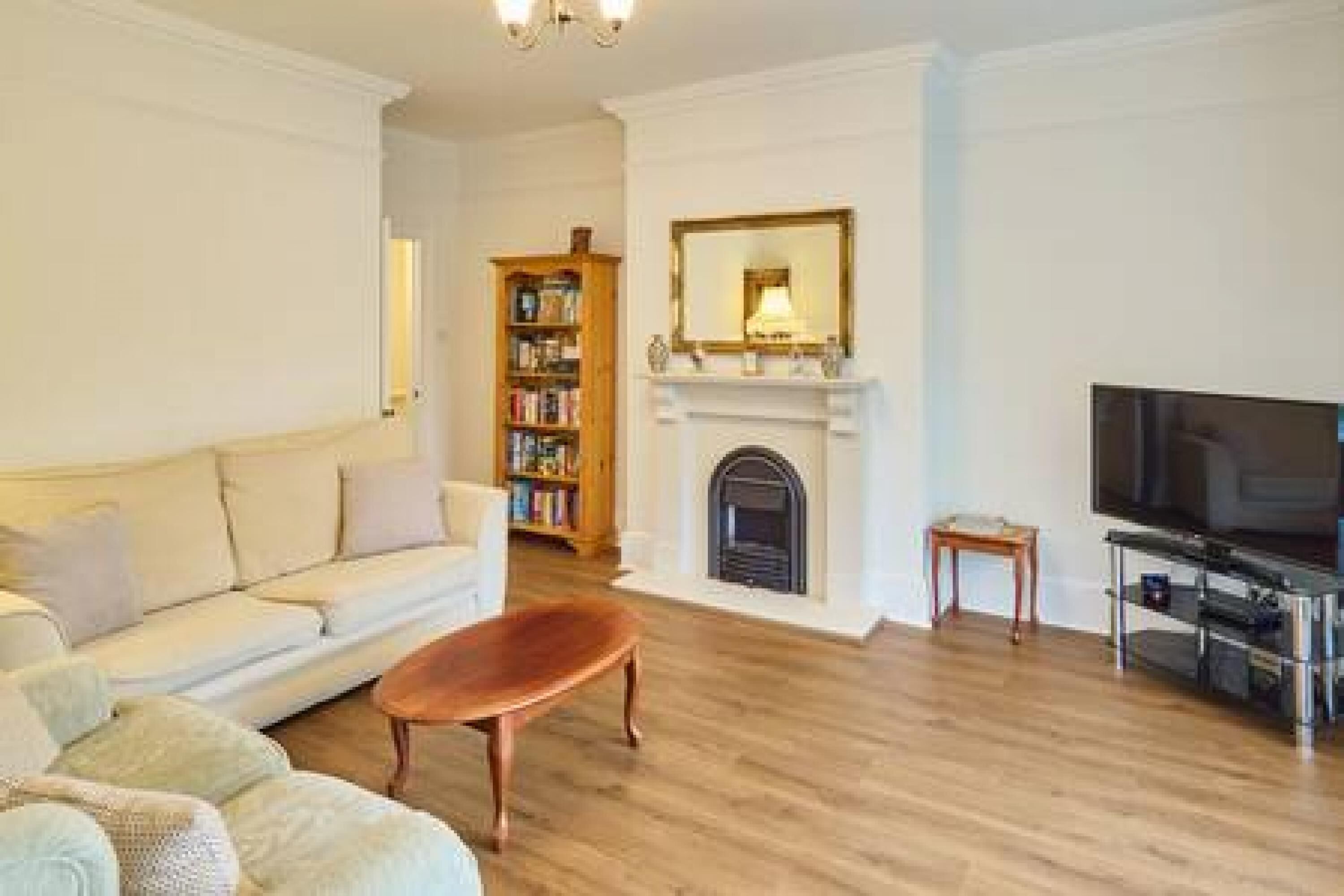 3 bedrooms, iron/ironing board