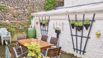 Rumah | 3 kamar tidur dan setrika/meja setrika