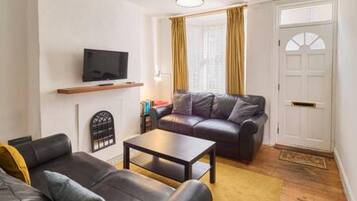 Rumah | 2 kamar tidur dan setrika/meja setrika