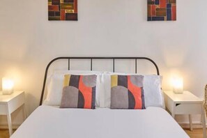 House | Iron/ironing board
