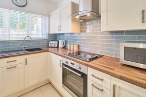 House | 3 bedrooms, Internet - Host Stay Grosvenor Hill (Margate)