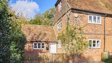 Rumah | 2 kamar tidur, setrika/meja setrika, dan internet