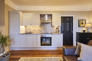 Apartment | 1 bedroom, iron/ironing board - Host Stay Endeavour Sails (Whitby)