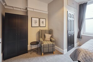 Apartment | 1 bedroom, iron/ironing board