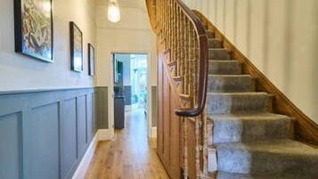 5 bedrooms, Internet