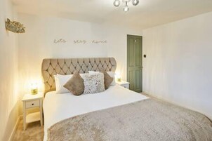 House | 1 bedroom, iron/ironing board