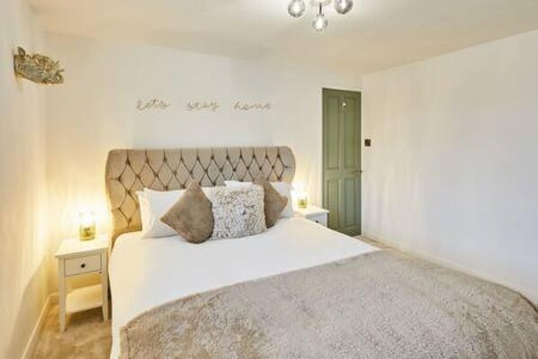 1 bedroom, iron/ironing board - Host Stay Bentley Wynd (Yarm)