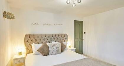 Host Stay Bentley Wynd