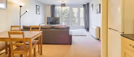 Apartment | 2 bedrooms, Internet