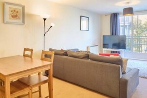 2 bedrooms, Internet