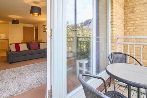 Host Stay Bingley Court