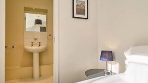 Unclassified image, 3 of 16, button - Host Stay King s Corner (Canterbury)