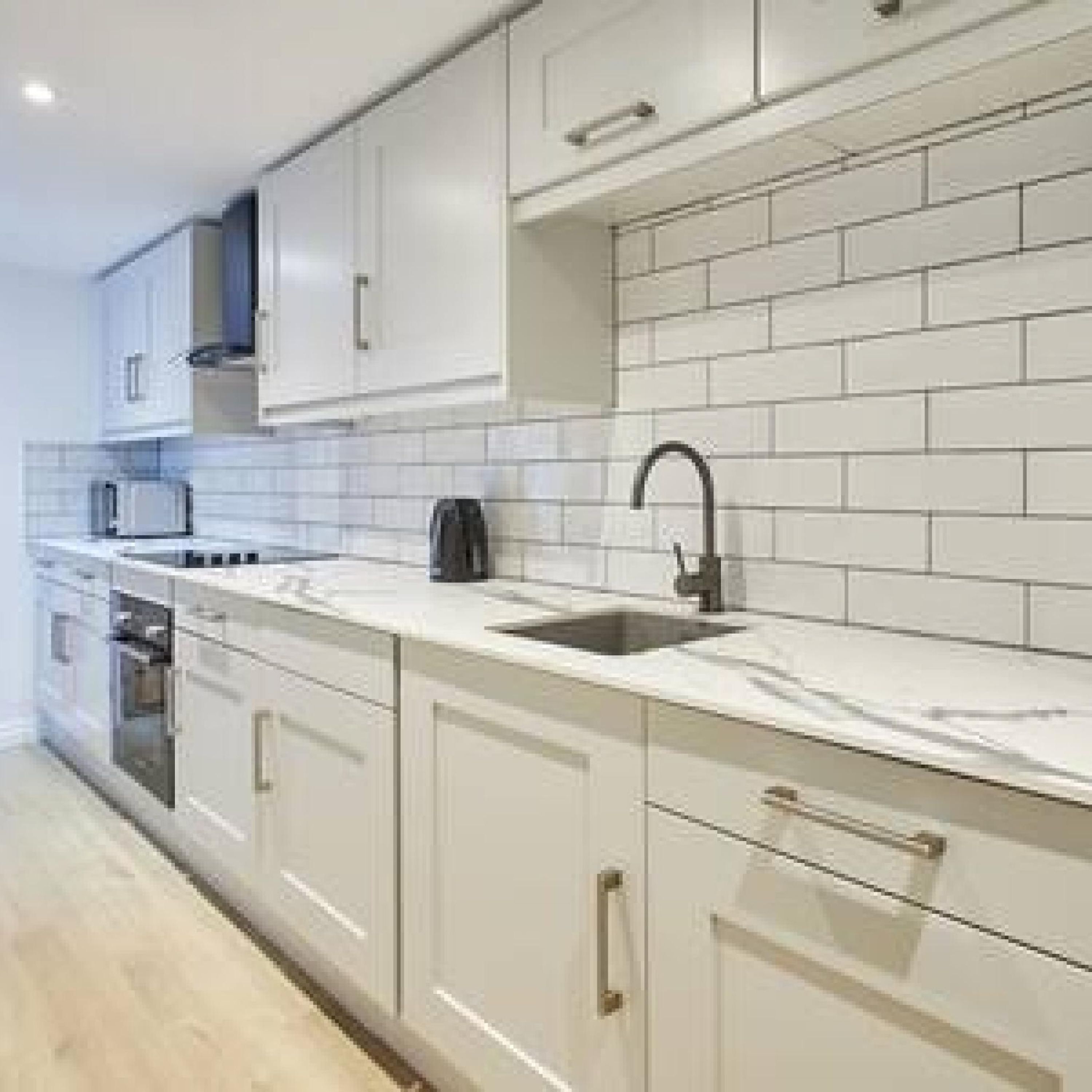 House | 2 bedrooms, iron/ironing board