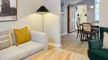 House | 2 bedrooms, iron/ironing board