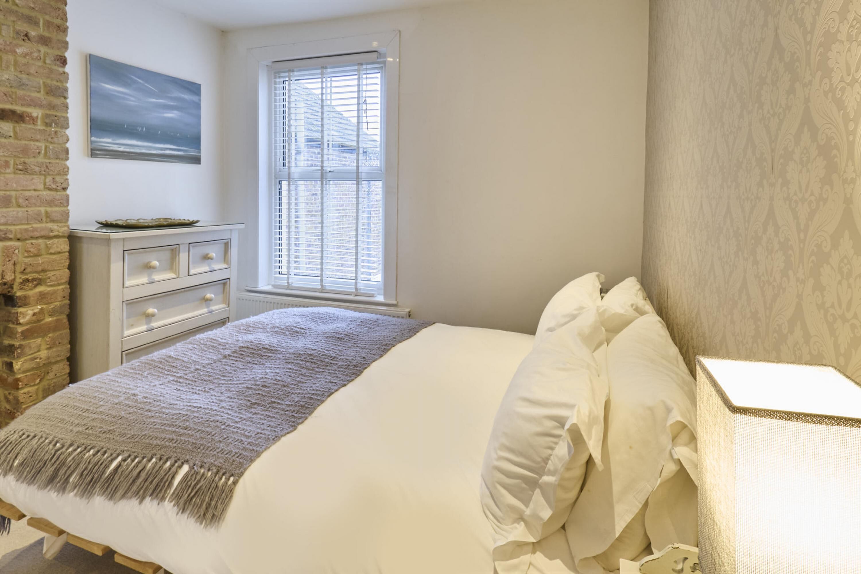 House | 2 bedrooms, iron/ironing board