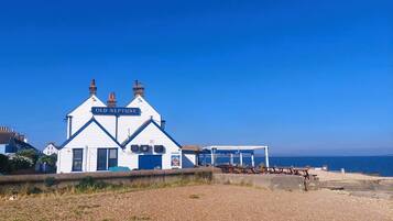 Apartemen | 2 kamar tidur dan setrika/meja setrika