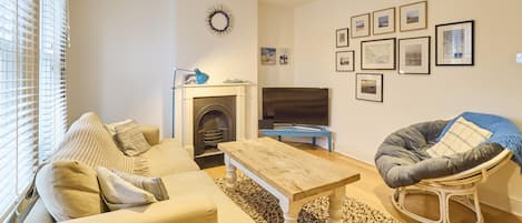 House | 2 bedrooms, iron/ironing board