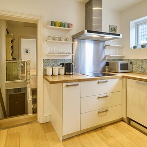 House | 2 bedrooms, iron/ironing board - Host Stay Sail Away (Whitstable)