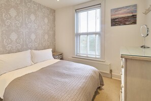House | 2 bedrooms, iron/ironing board - Host Stay Sail Away (Whitstable)