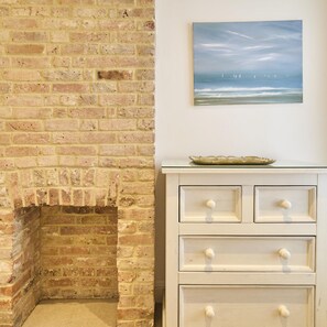 Apartment | 2 bedrooms, iron/ironing board - Host Stay Sail Away (Whitstable)