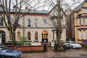 Apartment | 1 bedroom, iron/ironing board, Internet - Host Stay The Ivanhoe Retreat (Liverpool)