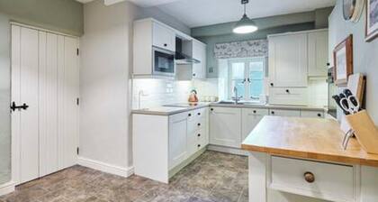 Host Stay The Farmhouse