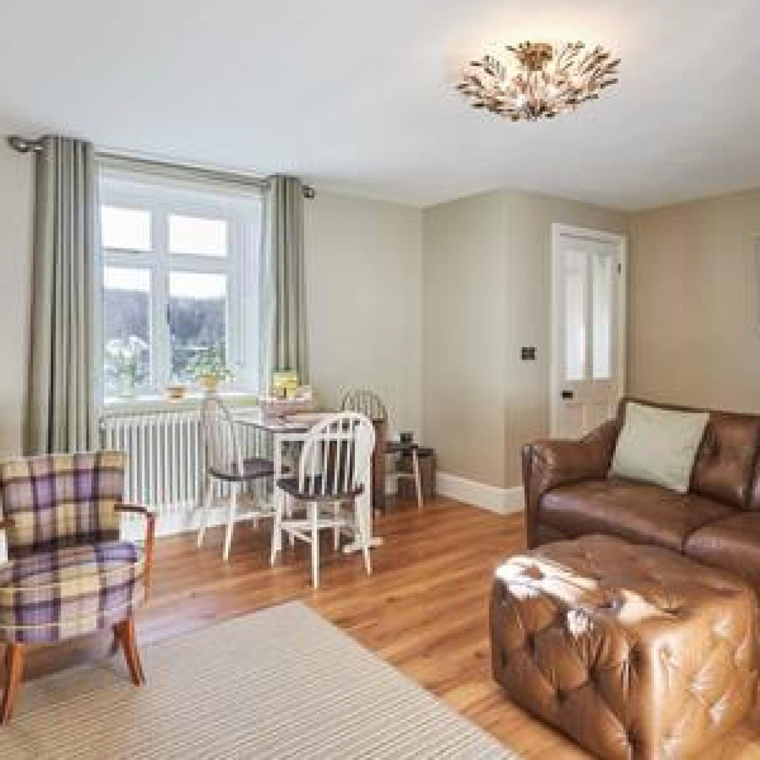 House | 2 bedrooms, iron/ironing board