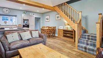 2 bedrooms, iron/ironing board