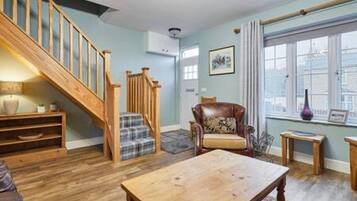 House | 2 bedrooms, iron/ironing board