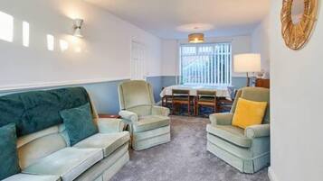 Nhà | 3 phòng ngủ, bàn ủi/dụng cụ ủi quần áo, truy cập Internet tốc độ cao