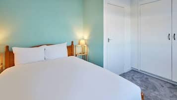 House | 3 bedrooms, iron/ironing board, high-speed internet