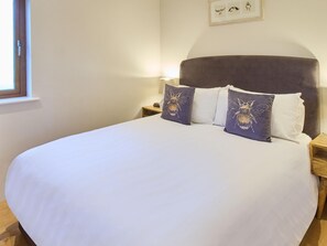 House | 1 bedroom, iron/ironing board - Host Stay Cobnut Barn (Ashford)