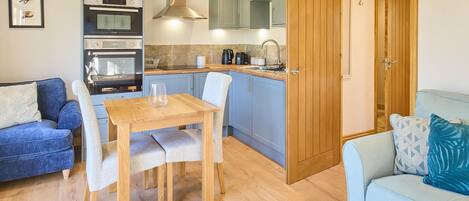 House | 1 bedroom, iron/ironing board