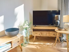 House | 1 bedroom, iron/ironing board