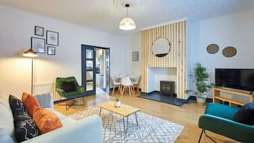 House | 2 bedrooms, iron/ironing board