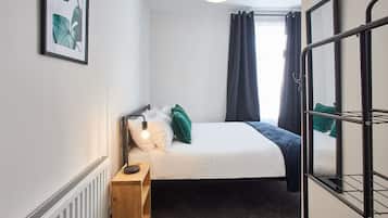 House | 2 bedrooms, iron/ironing board