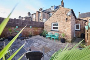 Studio | 2 bedrooms, iron/ironing board - Host Stay Gas Light Cottage (Ripon)