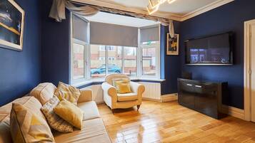 House | 3 bedrooms, iron/ironing board