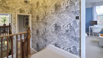 Villa | 3 bedrooms, iron/ironing board, Internet