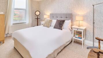 Villa | 3 bedrooms, iron/ironing board, Internet