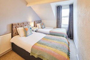 House | 5 bedrooms, iron/ironing board - Host Stay Allium House (Whitby)