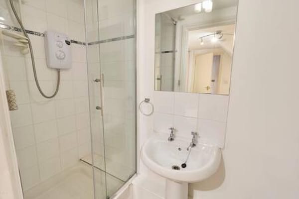 Host Stay Queen S Corner - Canterbury