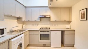 House | 2 bedrooms, iron/ironing board - Host Stay Queen s Corner (Canterbury)